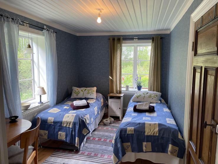 Blå rummet, tvåbäddsrum i Lillstugan